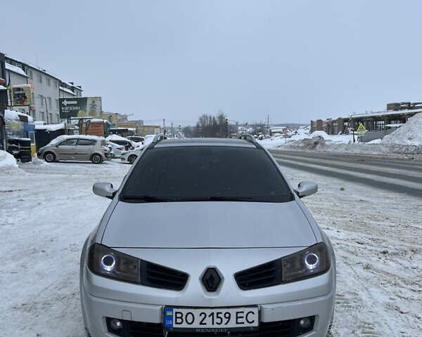 Серый Рено Меган, объемом двигателя 1.6 л и пробегом 259 тыс. км за 6200 $, фото 1 на Automoto.ua