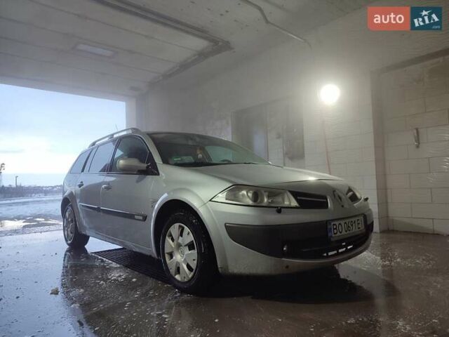 Сірий Рено Меган, об'ємом двигуна 1.9 л та пробігом 295 тис. км за 4800 $, фото 1 на Automoto.ua