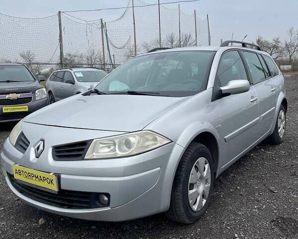 Сірий Рено Меган, об'ємом двигуна 1.5 л та пробігом 301 тис. км за 5390 $, фото 1 на Automoto.ua