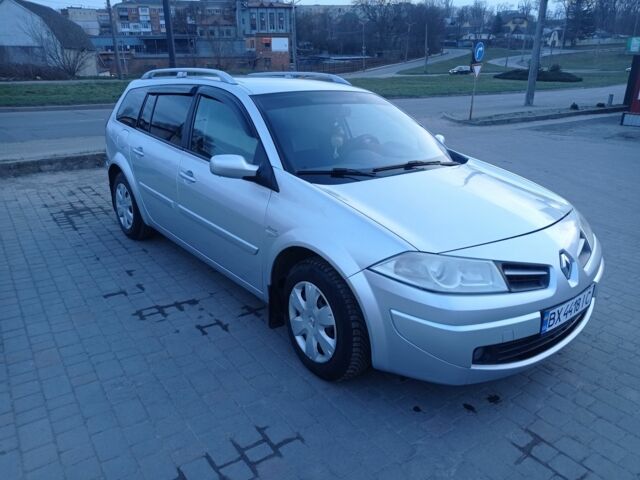 Сірий Рено Меган, об'ємом двигуна 2 л та пробігом 220 тис. км за 4700 $, фото 1 на Automoto.ua