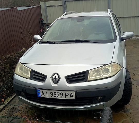 Серый Рено Меган, объемом двигателя 1.6 л и пробегом 176 тыс. км за 3700 $, фото 1 на Automoto.ua