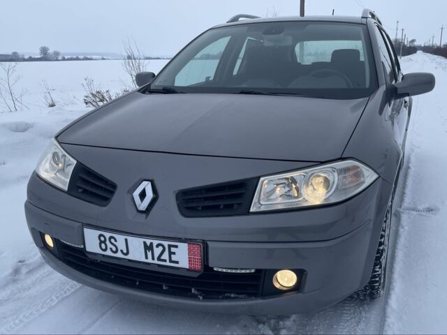 Серый Рено Меган, объемом двигателя 1.4 л и пробегом 202 тыс. км за 3999 $, фото 1 на Automoto.ua