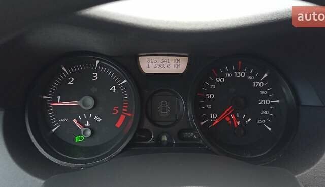 Серый Рено Меган, объемом двигателя 1.9 л и пробегом 315 тыс. км за 5900 $, фото 1 на Automoto.ua