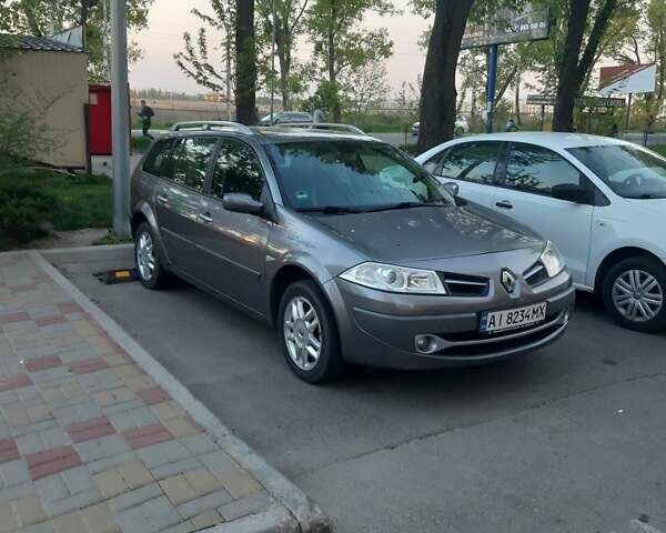 Серый Рено Меган, объемом двигателя 1.6 л и пробегом 225 тыс. км за 5500 $, фото 1 на Automoto.ua