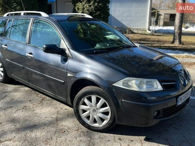Серый Рено Меган, объемом двигателя 1.6 л и пробегом 207 тыс. км за 4900 $, фото 1 на Automoto.ua