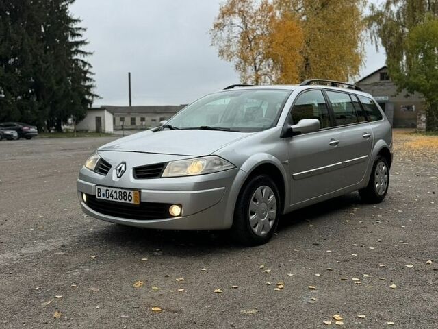 Сірий Рено Меган, об'ємом двигуна 1.5 л та пробігом 250 тис. км за 5400 $, фото 1 на Automoto.ua