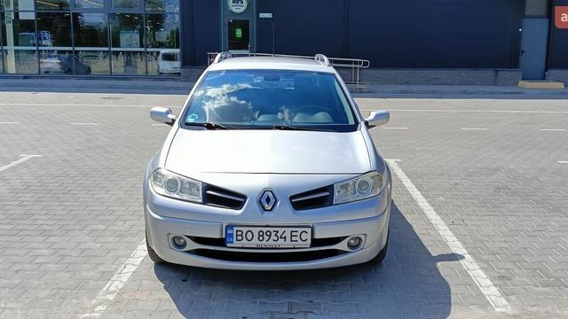 Сірий Рено Меган, об'ємом двигуна 1.6 л та пробігом 147 тис. км за 5500 $, фото 1 на Automoto.ua