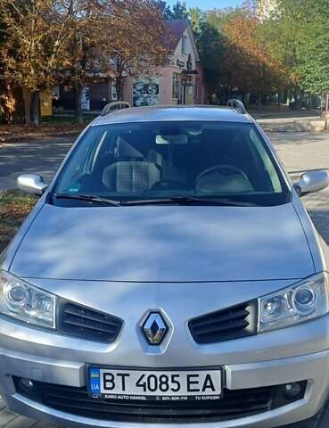 Сірий Рено Меган, об'ємом двигуна 1.6 л та пробігом 170 тис. км за 5300 $, фото 1 на Automoto.ua