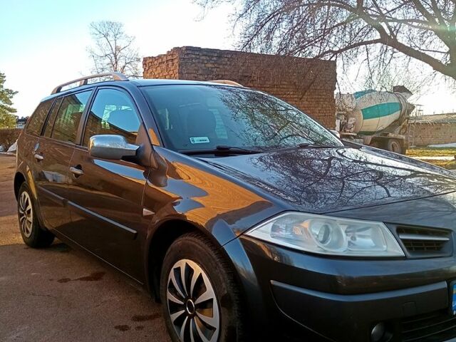 Серый Рено Меган, объемом двигателя 1.9 л и пробегом 285 тыс. км за 5000 $, фото 1 на Automoto.ua