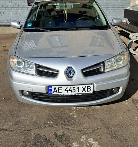 Серый Рено Меган, объемом двигателя 1.5 л и пробегом 240 тыс. км за 6100 $, фото 1 на Automoto.ua