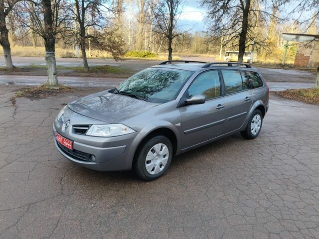 Серый Рено Меган, объемом двигателя 1.6 л и пробегом 185 тыс. км за 5600 $, фото 1 на Automoto.ua