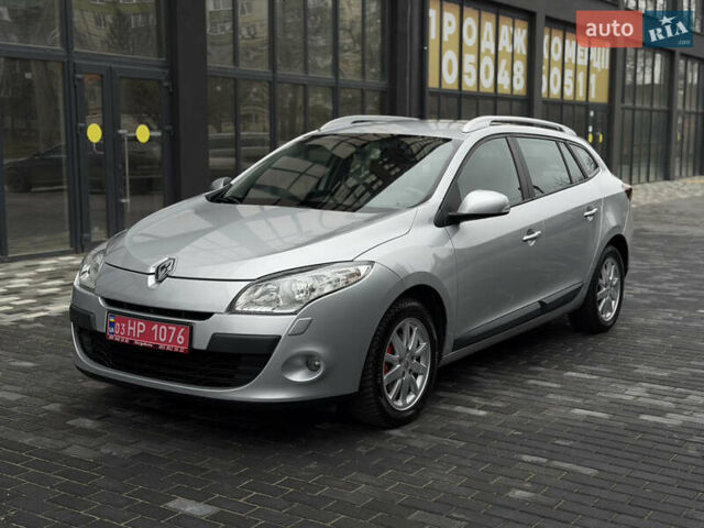 Сірий Рено Меган, об'ємом двигуна 1.6 л та пробігом 196 тис. км за 7850 $, фото 1 на Automoto.ua