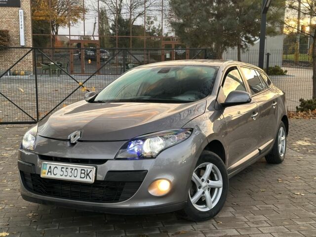 Серый Рено Меган, объемом двигателя 1.5 л и пробегом 275 тыс. км за 5350 $, фото 1 на Automoto.ua