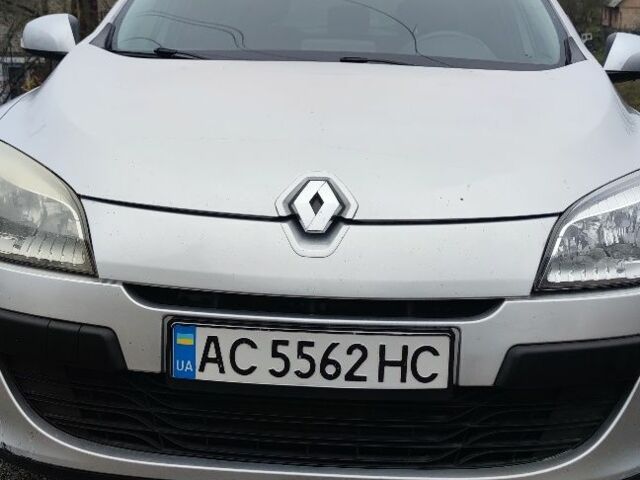 Сірий Рено Меган, об'ємом двигуна 1.5 л та пробігом 337 тис. км за 5600 $, фото 1 на Automoto.ua