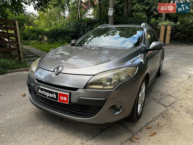 Рено Меган 2009 в Киеве на Automoto.ua Серый Рено Меган, объемом двигателя 1.4 л и пробегом 267 тыс. км за 5990 $, фото 1 на Automoto.ua
