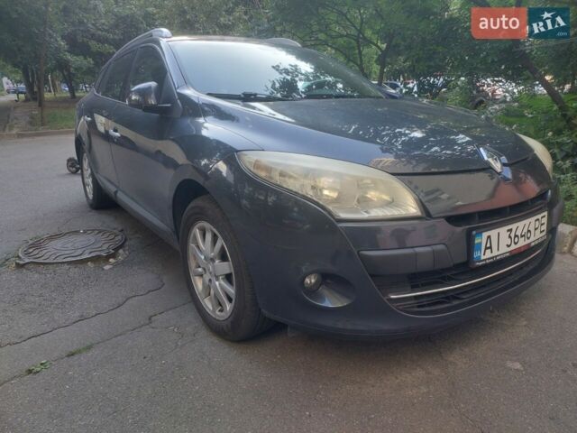Серый Рено Меган, объемом двигателя 2 л и пробегом 243 тыс. км за 6100 $, фото 1 на Automoto.ua