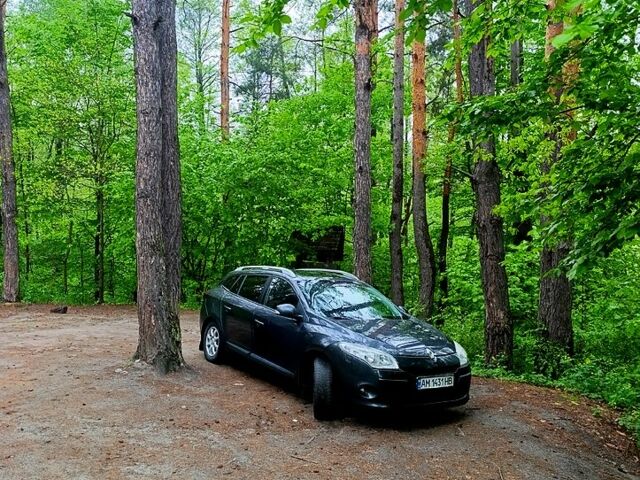 Сірий Рено Меган, об'ємом двигуна 1.5 л та пробігом 213 тис. км за 6000 $, фото 1 на Automoto.ua
