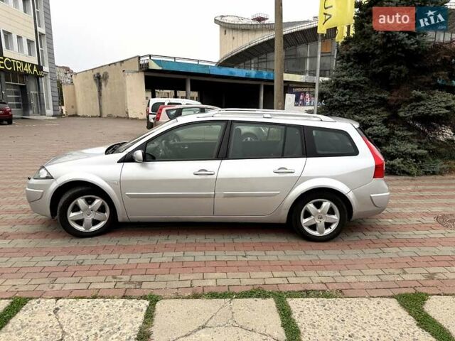 Сірий Рено Меган, об'ємом двигуна 1.6 л та пробігом 229 тис. км за 5100 $, фото 1 на Automoto.ua