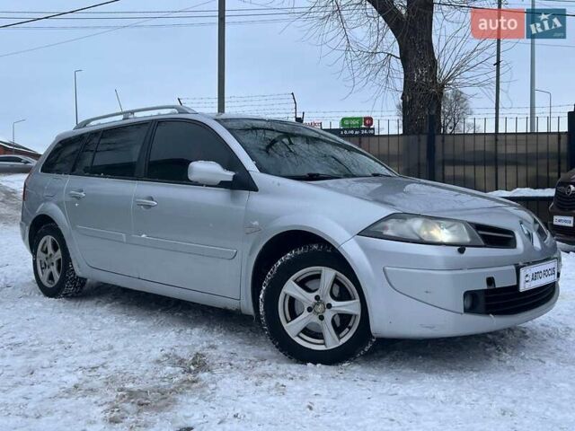 Сірий Рено Меган, об'ємом двигуна 1.6 л та пробігом 263 тис. км за 5290 $, фото 1 на Automoto.ua