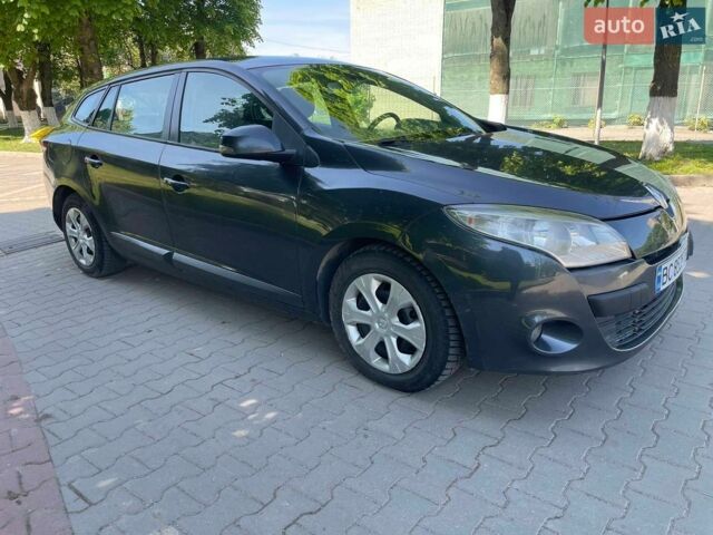 Сірий Рено Меган, об'ємом двигуна 1.46 л та пробігом 267 тис. км за 4999 $, фото 1 на Automoto.ua