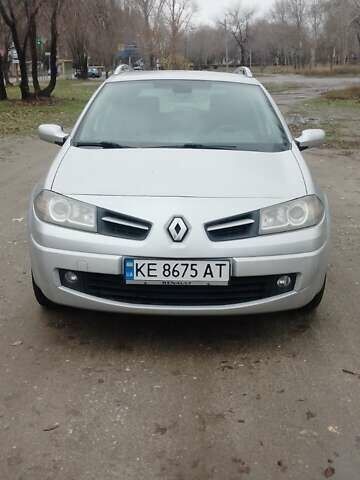 Серый Рено Меган, объемом двигателя 1.46 л и пробегом 295 тыс. км за 5100 $, фото 1 на Automoto.ua