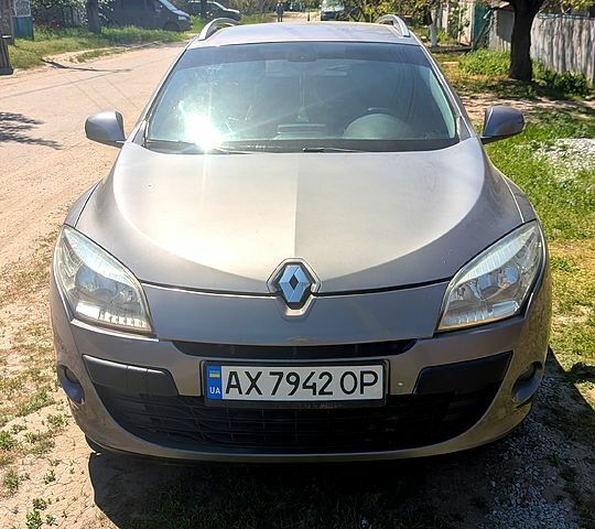 Сірий Рено Меган, об'ємом двигуна 1.4 л та пробігом 209 тис. км за 6000 $, фото 1 на Automoto.ua
