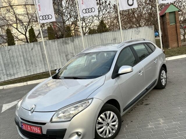 Сірий Рено Меган, об'ємом двигуна 1.6 л та пробігом 199 тис. км за 6999 $, фото 1 на Automoto.ua
