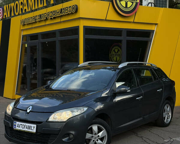 Серый Рено Меган, объемом двигателя 1.46 л и пробегом 293 тыс. км за 6299 $, фото 1 на Automoto.ua