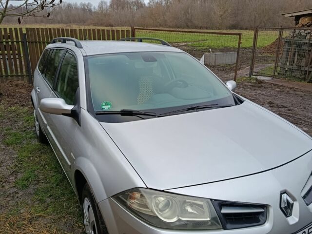 Серый Рено Меган, объемом двигателя 1.6 л и пробегом 196 тыс. км за 7500 $, фото 1 на Automoto.ua