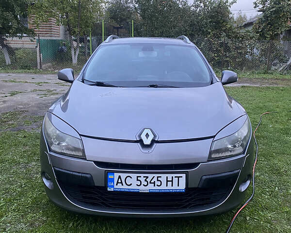 Серый Рено Меган, объемом двигателя 1.4 л и пробегом 200 тыс. км за 6200 $, фото 1 на Automoto.ua