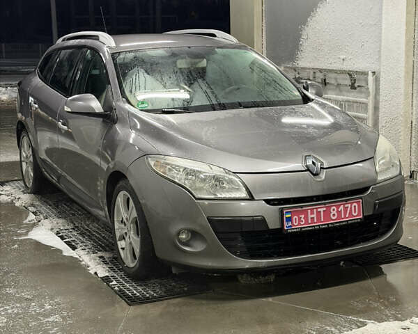 Сірий Рено Меган, об'ємом двигуна 1.6 л та пробігом 133 тис. км за 8200 $, фото 1 на Automoto.ua