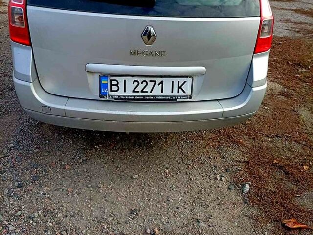 Серый Рено Меган, объемом двигателя 1.6 л и пробегом 200 тыс. км за 5800 $, фото 1 на Automoto.ua