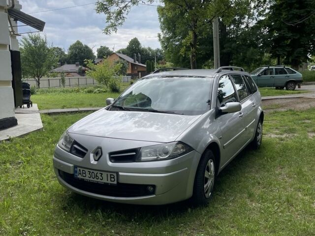 Серый Рено Меган, объемом двигателя 1.5 л и пробегом 230 тыс. км за 5250 $, фото 1 на Automoto.ua