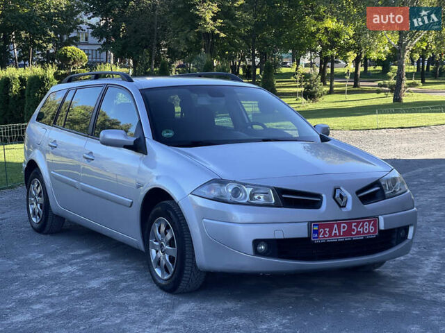 Серый Рено Меган, объемом двигателя 1.6 л и пробегом 197 тыс. км за 5700 $, фото 1 на Automoto.ua