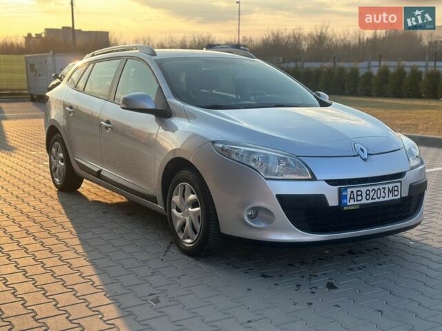 Серый Рено Меган, объемом двигателя 1.6 л и пробегом 173 тыс. км за 6599 $, фото 1 на Automoto.ua