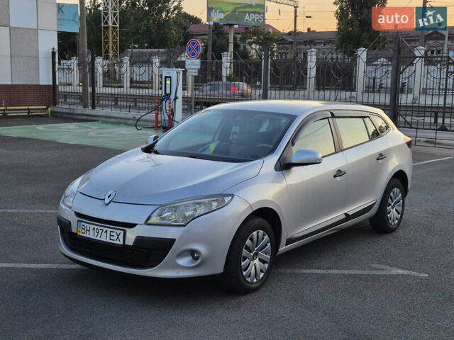 Сірий Рено Меган, об'ємом двигуна 1.46 л та пробігом 246 тис. км за 6500 $, фото 1 на Automoto.ua