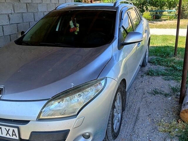 Сірий Рено Меган, об'ємом двигуна 1.5 л та пробігом 240 тис. км за 7200 $, фото 1 на Automoto.ua