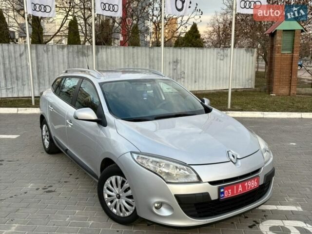 Серый Рено Меган, объемом двигателя 1.6 л и пробегом 199 тыс. км за 6999 $, фото 1 на Automoto.ua