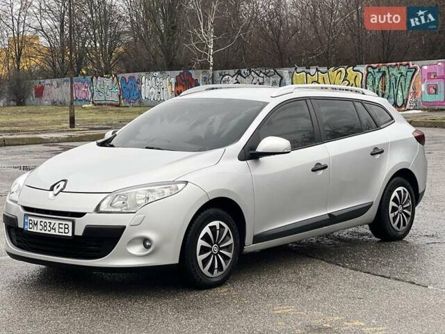 Сірий Рено Меган, об'ємом двигуна 1.6 л та пробігом 240 тис. км за 6500 $, фото 1 на Automoto.ua