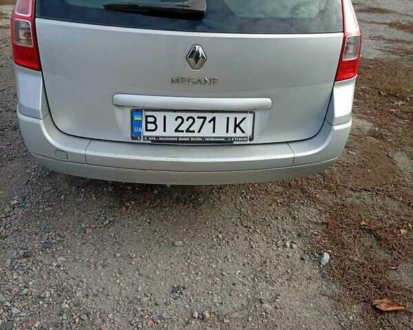 Серый Рено Меган, объемом двигателя 1.6 л и пробегом 200 тыс. км за 5800 $, фото 1 на Automoto.ua