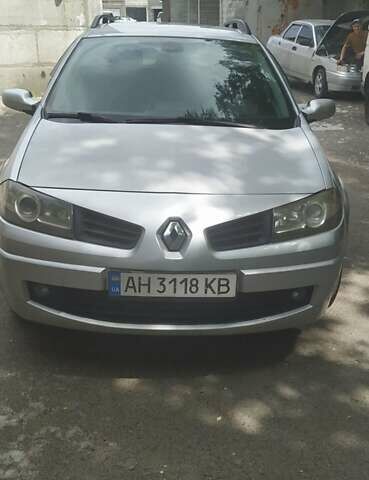 Серый Рено Меган, объемом двигателя 1.46 л и пробегом 303 тыс. км за 4700 $, фото 1 на Automoto.ua