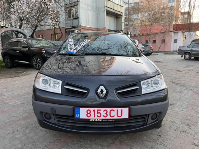 Серый Рено Меган, объемом двигателя 0 л и пробегом 270 тыс. км за 2550 $, фото 1 на Automoto.ua