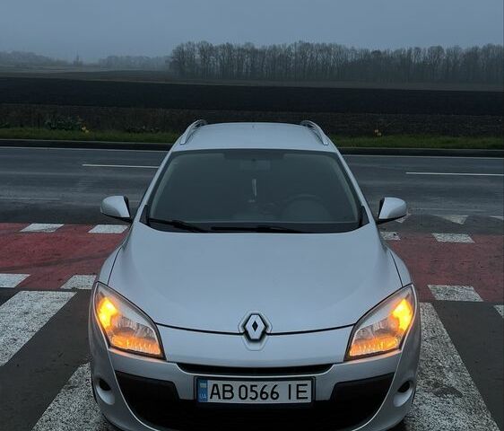 Серый Рено Меган, объемом двигателя 1.5 л и пробегом 248 тыс. км за 6500 $, фото 1 на Automoto.ua