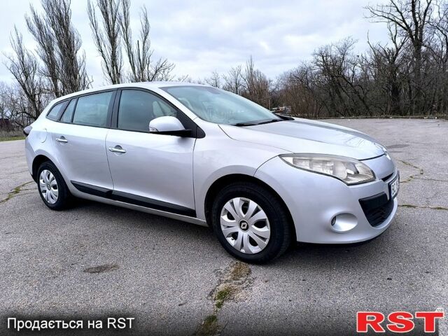 Сірий Рено Меган, об'ємом двигуна 1.5 л та пробігом 224 тис. км за 6600 $, фото 1 на Automoto.ua