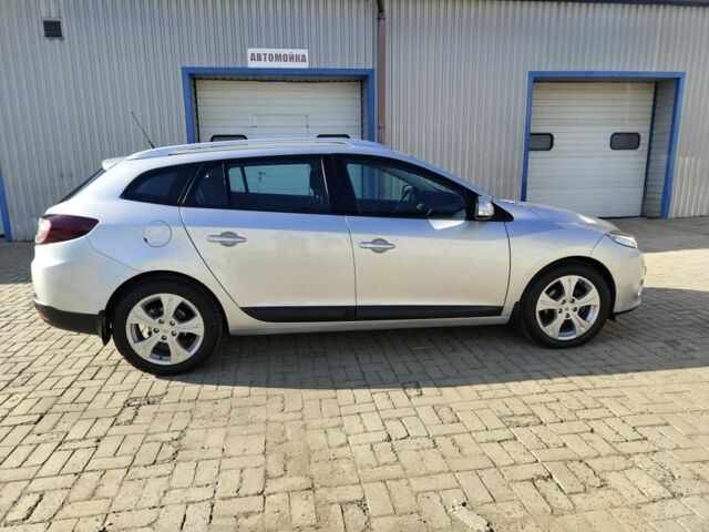 Серый Рено Меган, объемом двигателя 1 л и пробегом 200 тыс. км за 6800 $, фото 1 на Automoto.ua