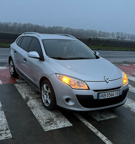 Серый Рено Меган, объемом двигателя 1.5 л и пробегом 248 тыс. км за 6500 $, фото 1 на Automoto.ua