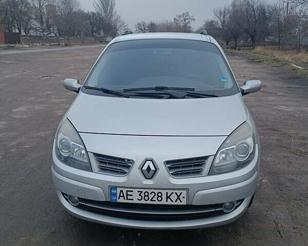 Серый Рено Меган, объемом двигателя 1.6 л и пробегом 230 тыс. км за 6000 $, фото 1 на Automoto.ua