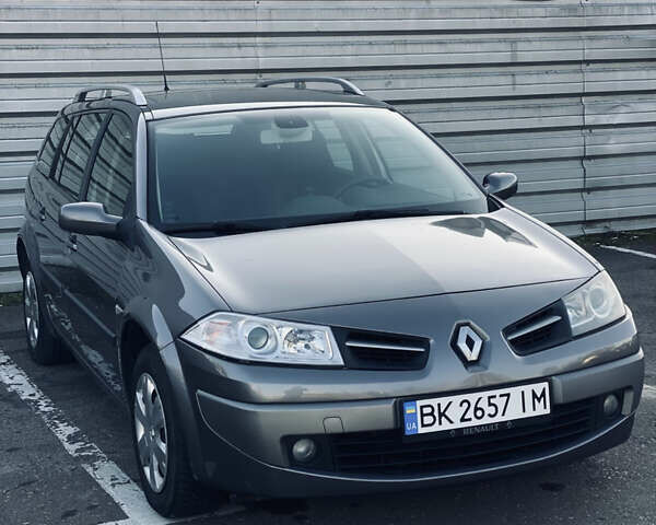 Серый Рено Меган, объемом двигателя 1.46 л и пробегом 213 тыс. км за 5699 $, фото 1 на Automoto.ua