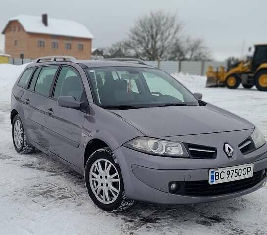 Серый Рено Меган, объемом двигателя 1.6 л и пробегом 223 тыс. км за 4550 $, фото 1 на Automoto.ua