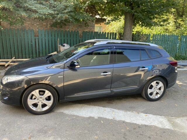 Серый Рено Меган, объемом двигателя 1.5 л и пробегом 214 тыс. км за 6700 $, фото 1 на Automoto.ua